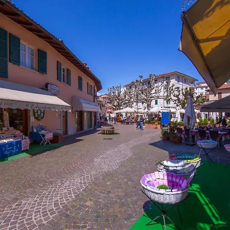 Easy Panorama Hill - Happy * Stresa
